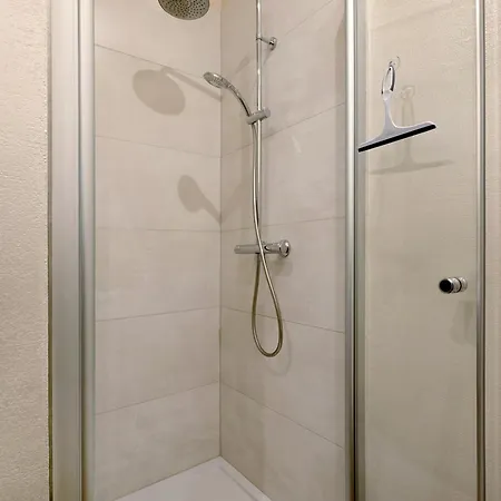 Alte Stadtvilla Am Weinberg 1 Apartment