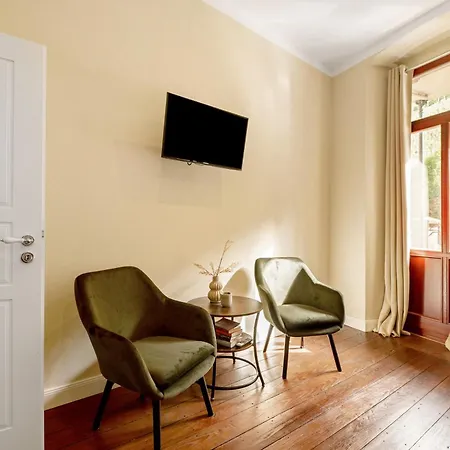 Alte Stadtvilla Am Weinberg 1 Apartment