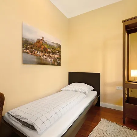 Alte Stadtvilla Am Weinberg 1 Apartment *