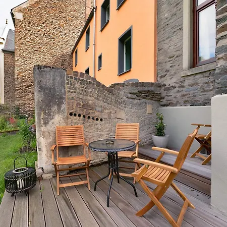 Apartment Alte Stadtvilla Am Weinberg 1 *