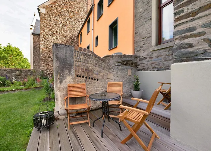 Alte Stadtvilla Am Weinberg 1 *